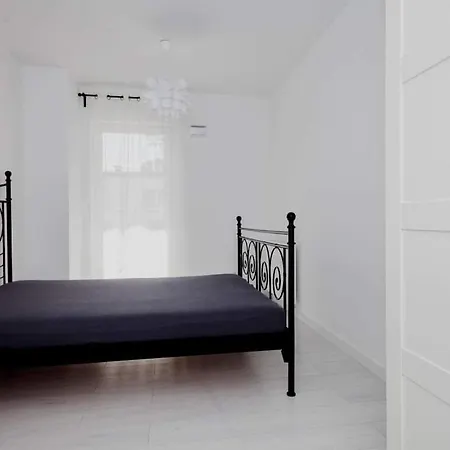Apartment Przedmiejska - Self Check-in 20h Wroclaw